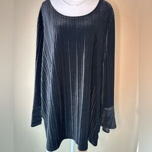 Signature Collection Black Velvet Pleated Tunic Top‎ 2X Bell Sleeve